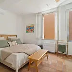 Apartment With Sea View In St Tropez - La Ponche