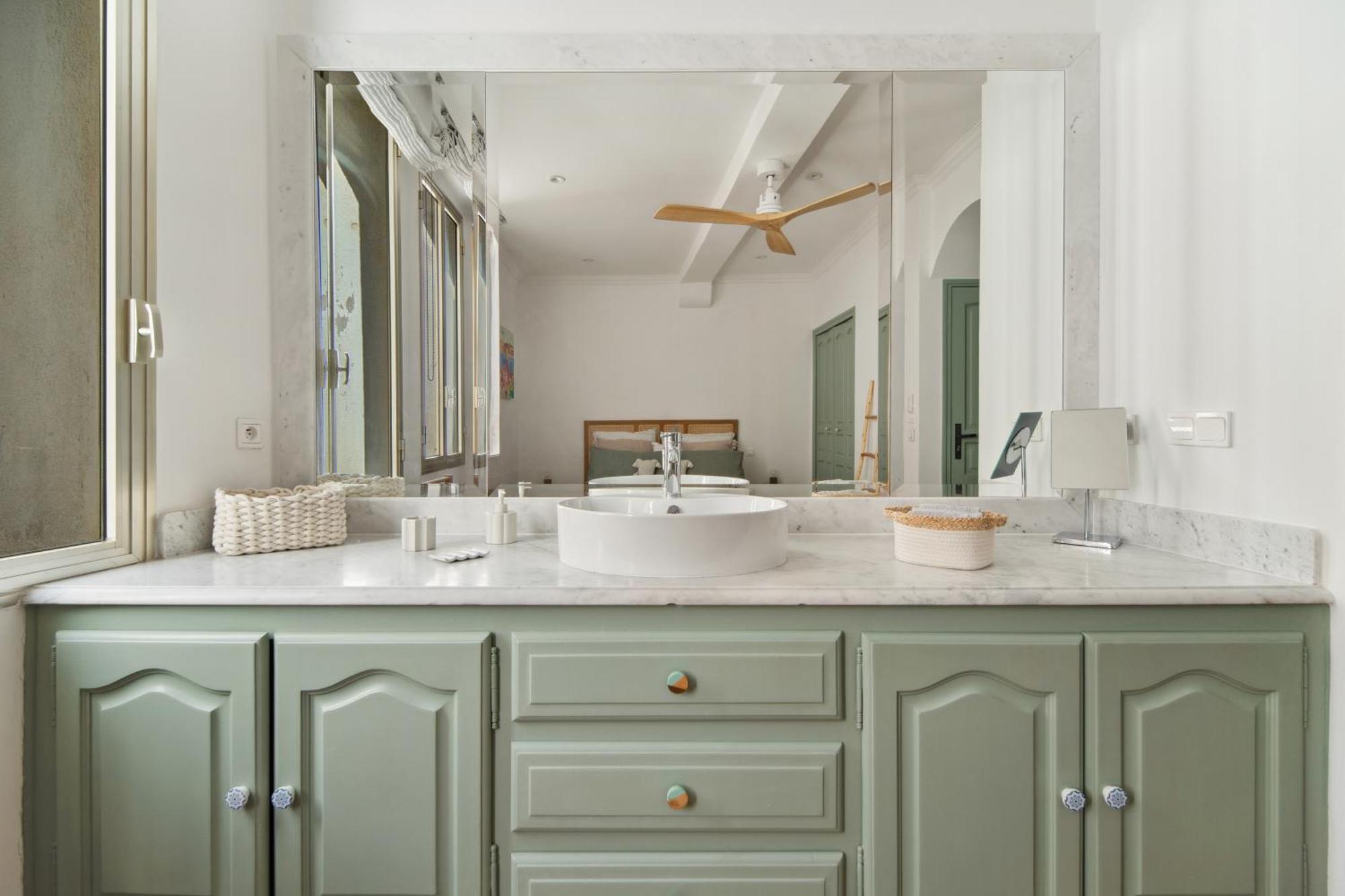 With Sea View In St Tropez - La Ponche * Saint-Tropez